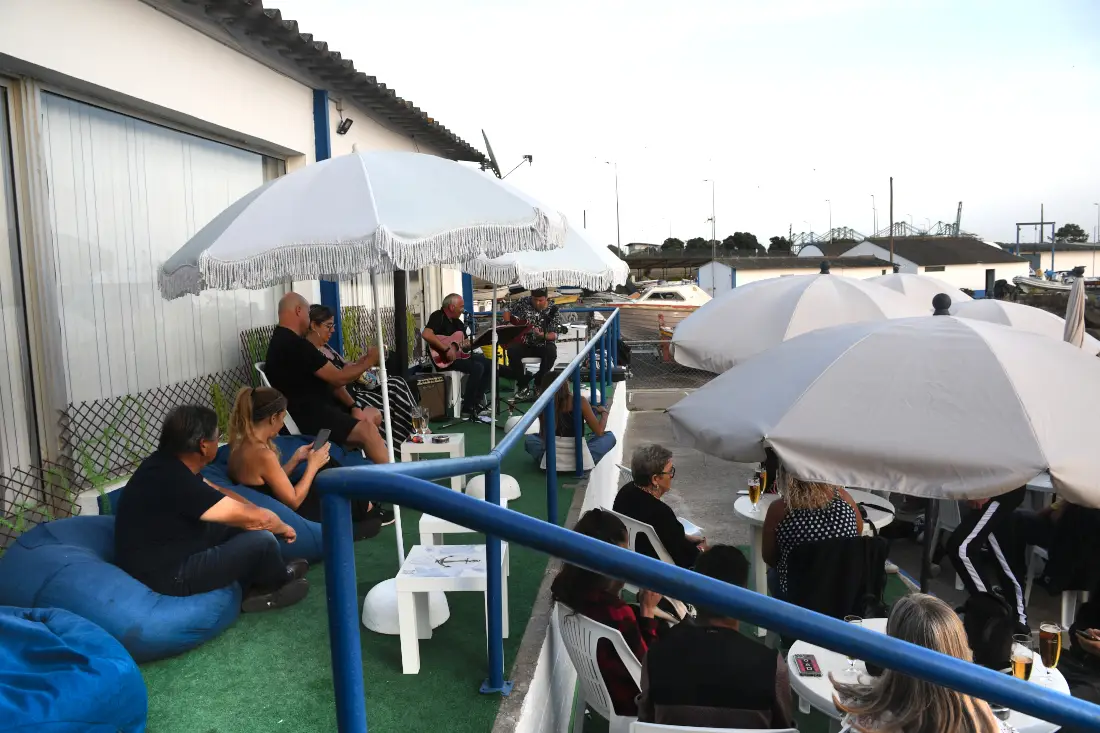 Bar Clube Naútico Musica 6