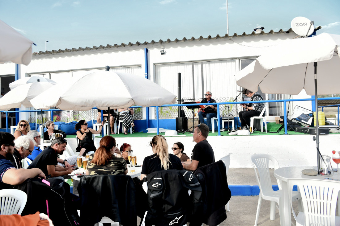 Bar Clube Naútico Musica 8