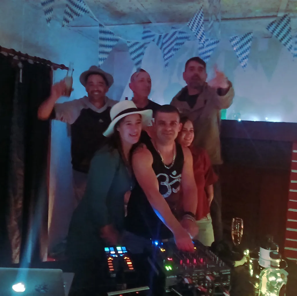 Bar Clube Náutico de Sines Oktouber Fest & DG MOTION