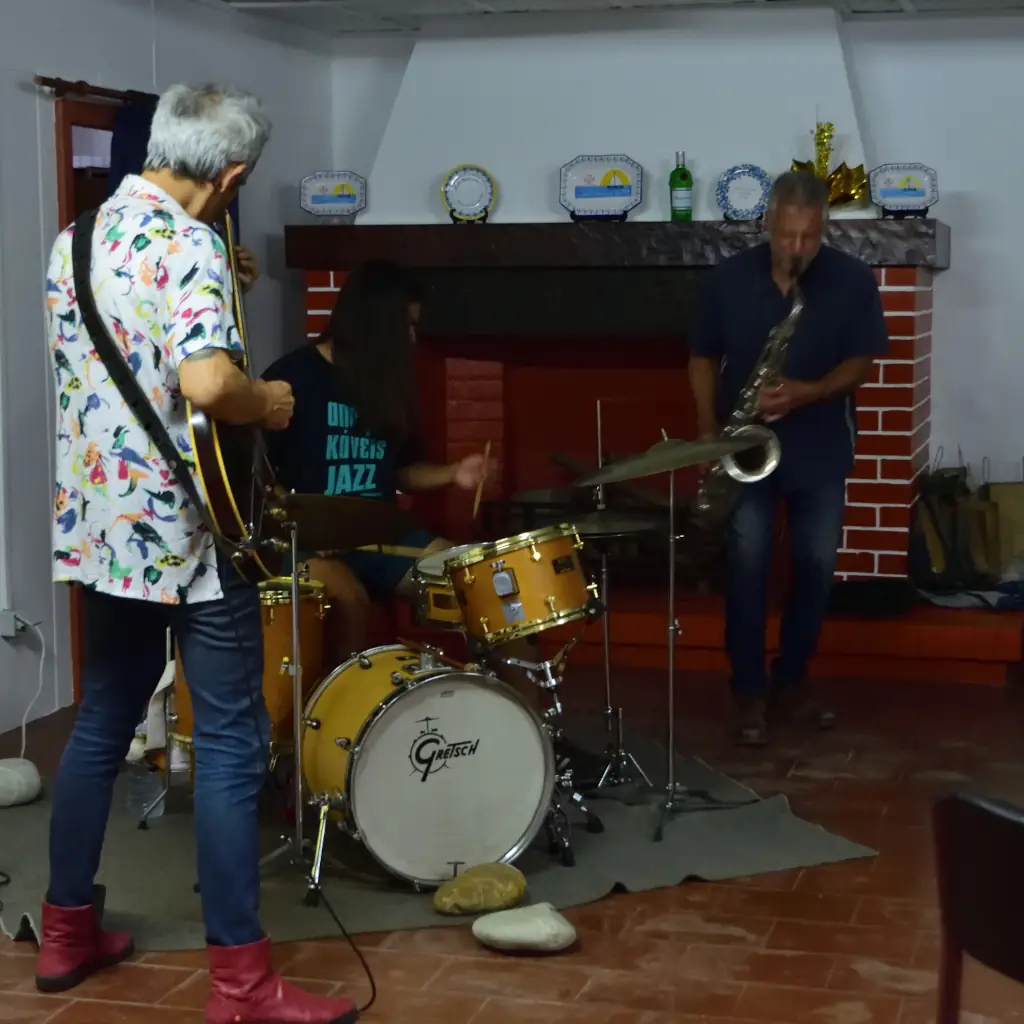 Bar Clube Náutico de Sines Um Mar de Amigos