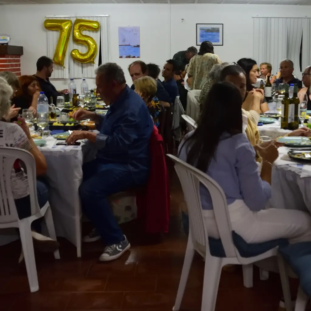 Bar Clube Náutico de Sines Um Mar de Amigos_